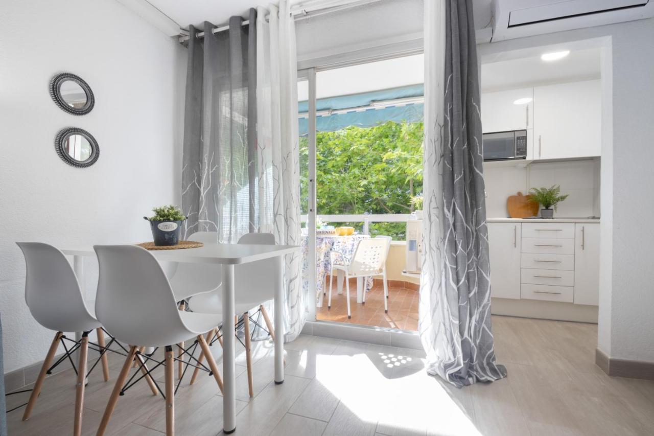 Bonito estudio renovado Salou Esterno foto