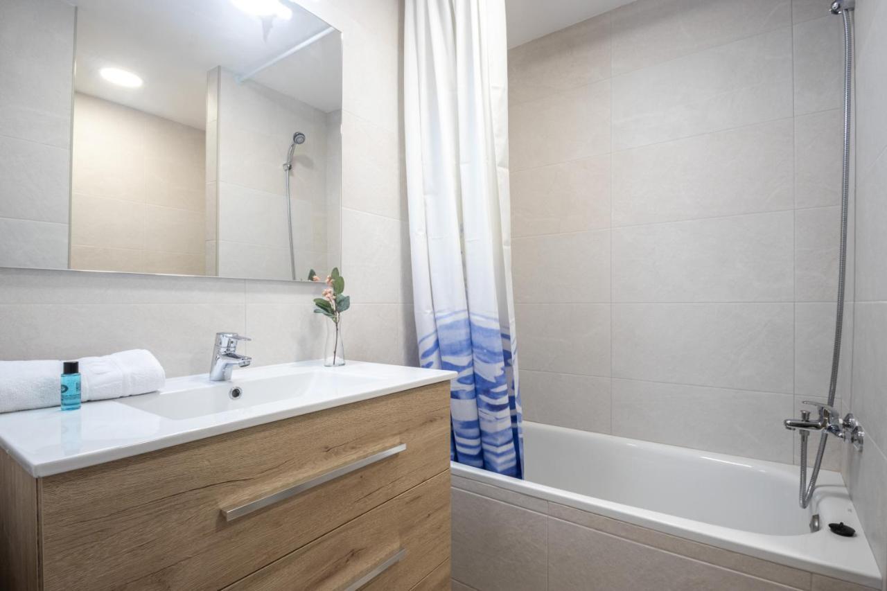 Bonito estudio renovado Salou Esterno foto