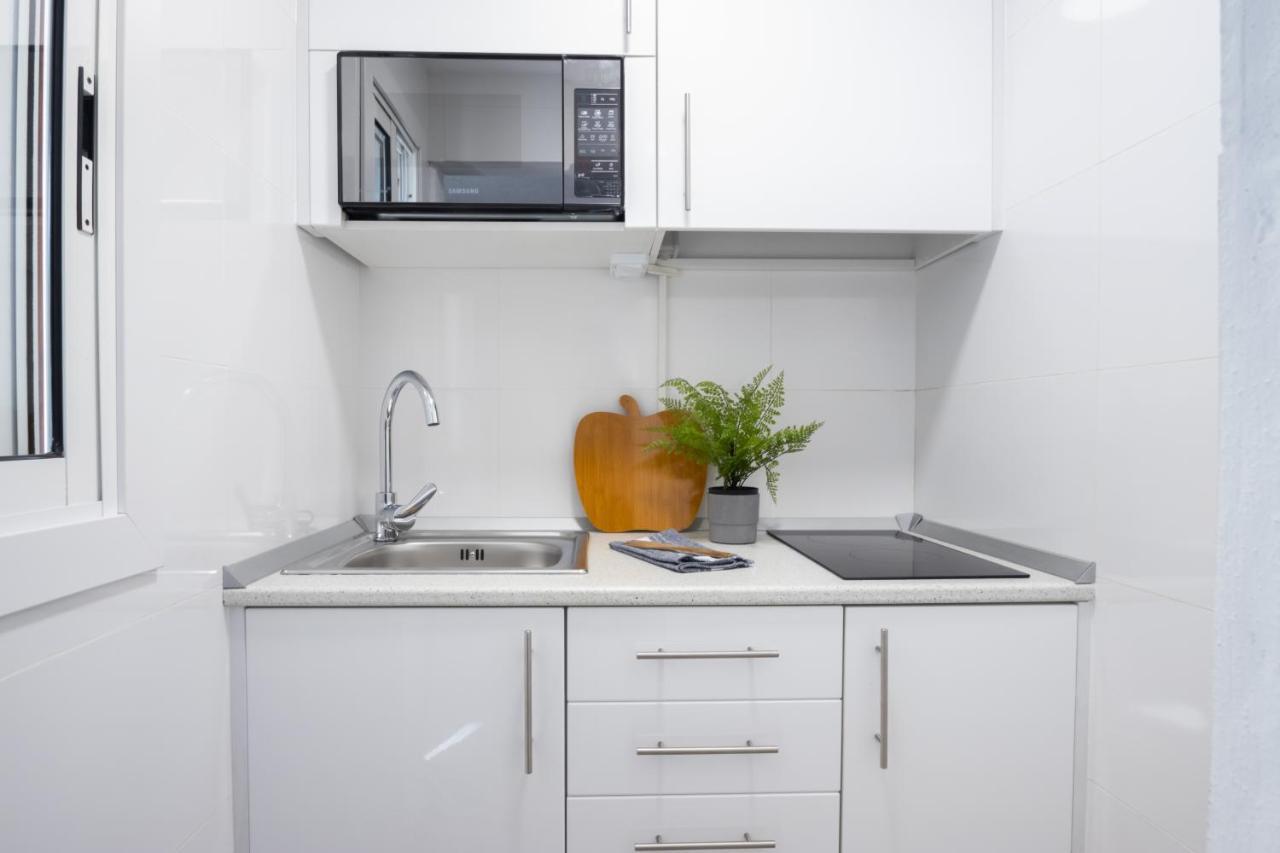 Bonito estudio renovado Salou Esterno foto