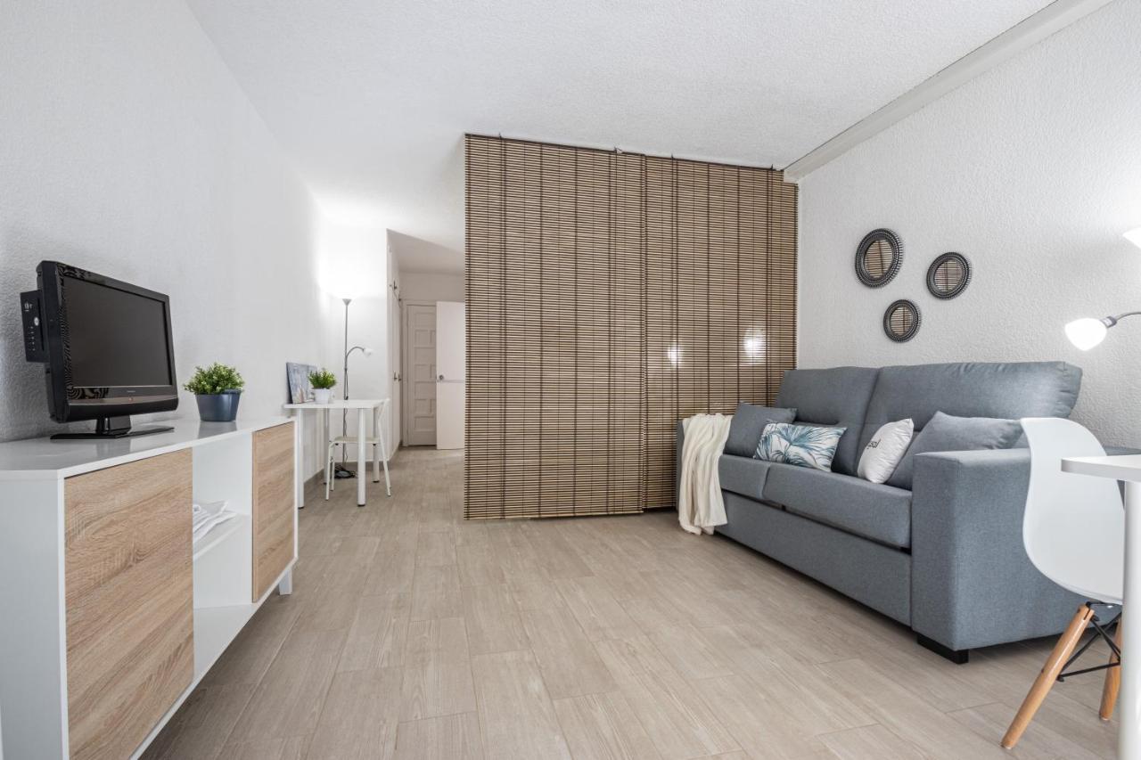 Bonito estudio renovado Salou Esterno foto